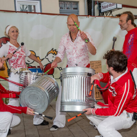 Die "Beats and Noises" sorgen auf der Marktplatzbühne für Stimmung