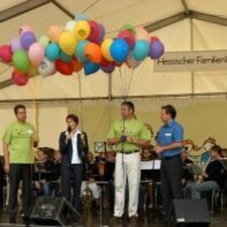 Eröffnung auf der Bühne