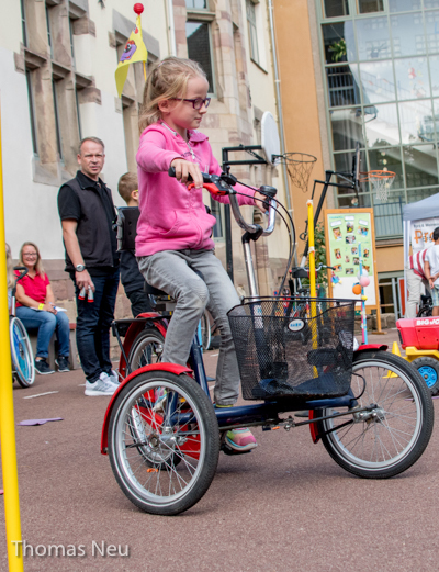 Geschicklichkeit ist gefragt beim Parcours an der Schule am Dom