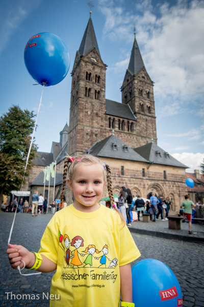 Eine der jüngsten Teilnehmerinnen im Familientags-T-Shirt